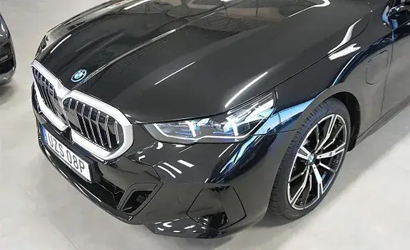 BMW 530E 2026 photo 4