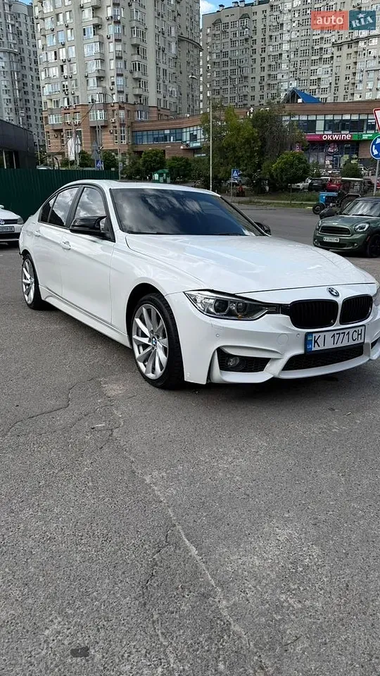 BMW 3 Series 2014 photo 3