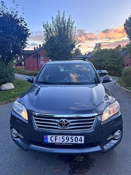 Toyota Rav4 2011 photo 2