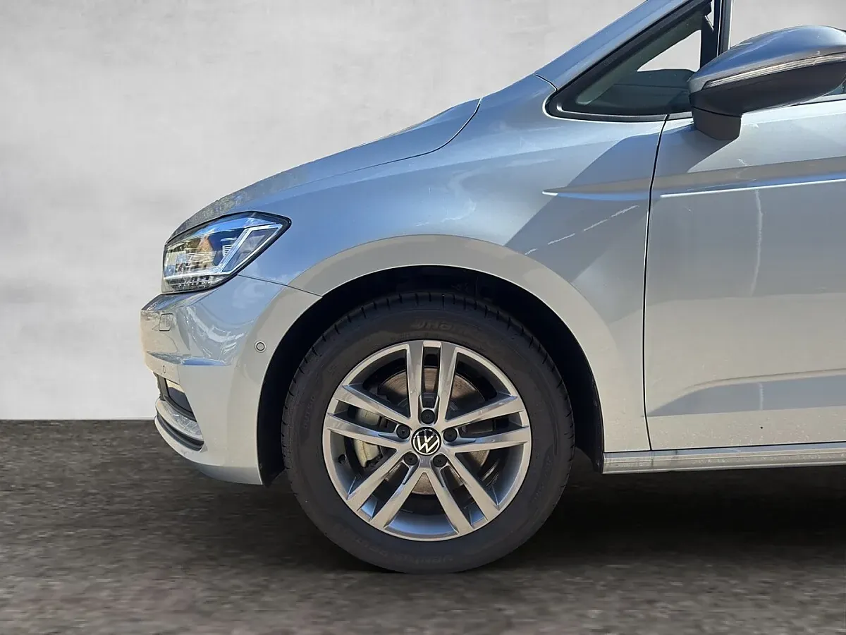 Volkswagen Touran 2026 photo 3