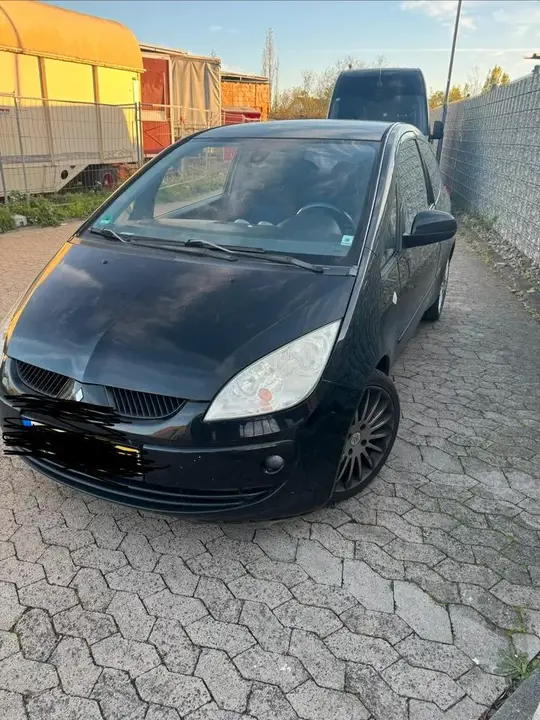 Mitsubishi Colt