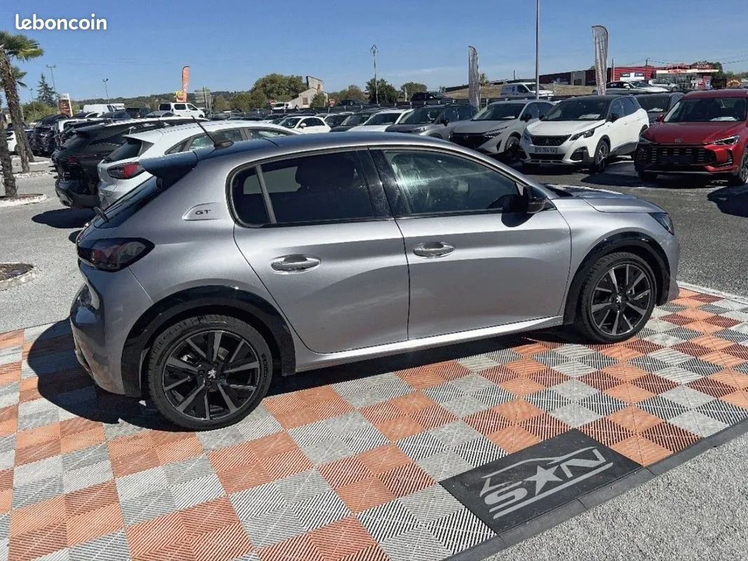 Peugeot 208 2022 photo 4