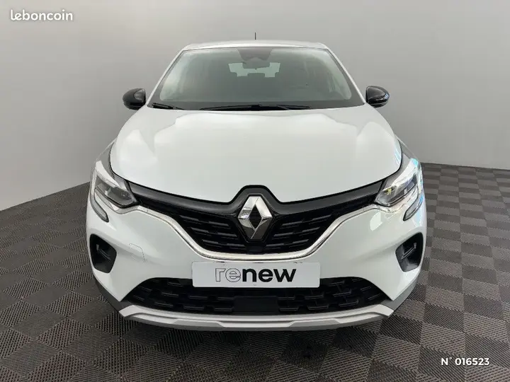 Renault Captur 2023 photo 3
