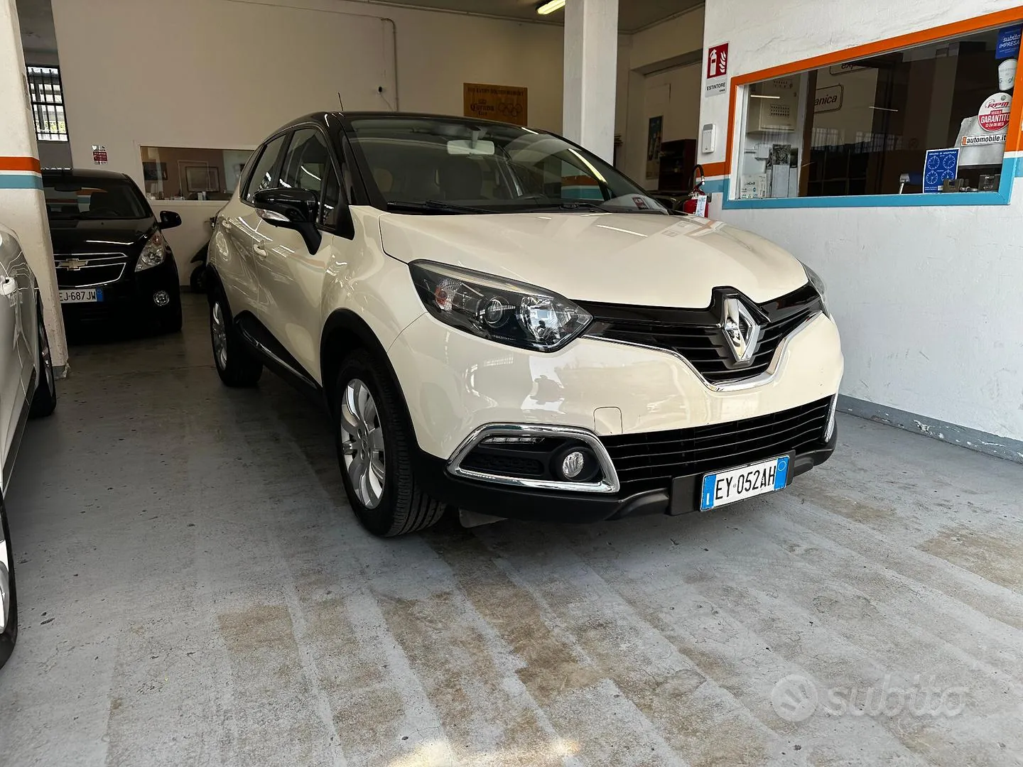 Renault Captur 2015 photo 2