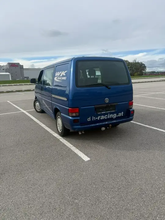 Volkswagen T4 2003 photo 3