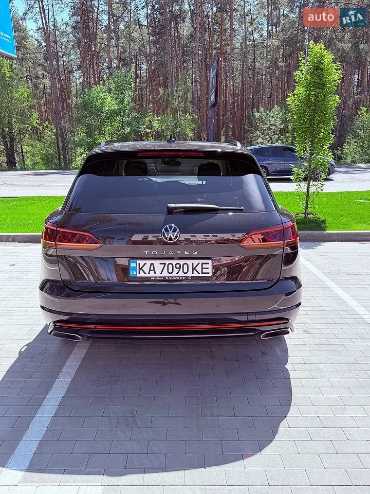 Volkswagen Touareg 2021 photo 3