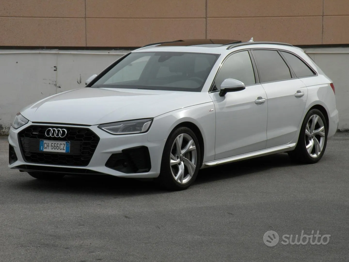 Audi A4 2020 photo 2