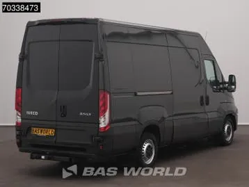 Iveco Daily 2017 photo 2