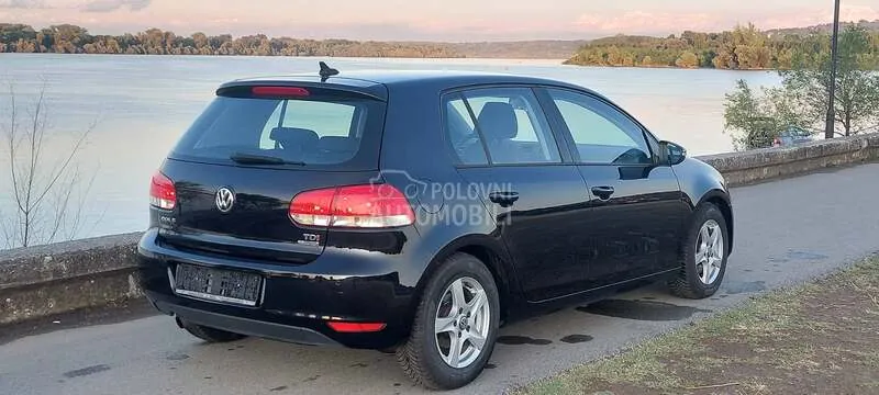 Volkswagen Golf 2011 photo 3
