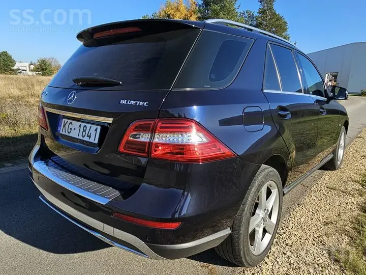 Mercedes-Benz Ml 350 2012 photo 2