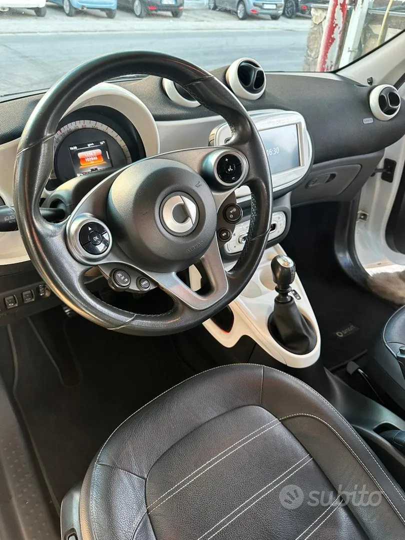 Smart Fortwo 2016 photo 4