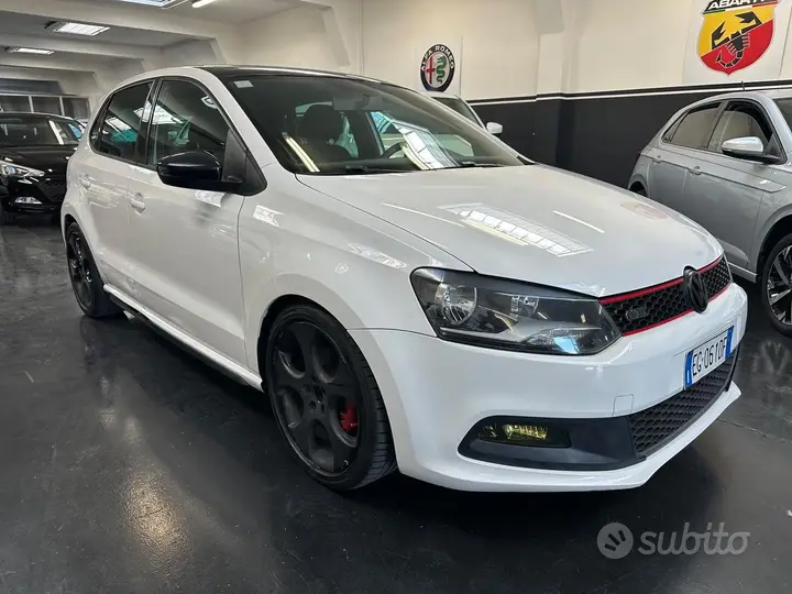 Volkswagen Polo 2011 photo 3