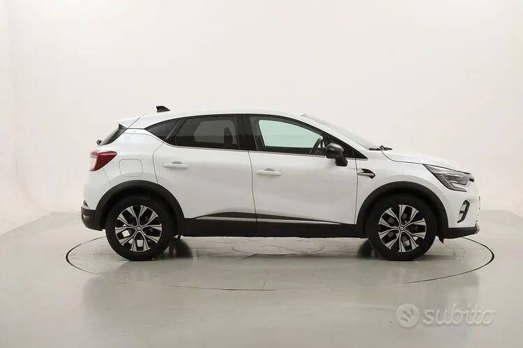 Renault Captur 2023 photo 3