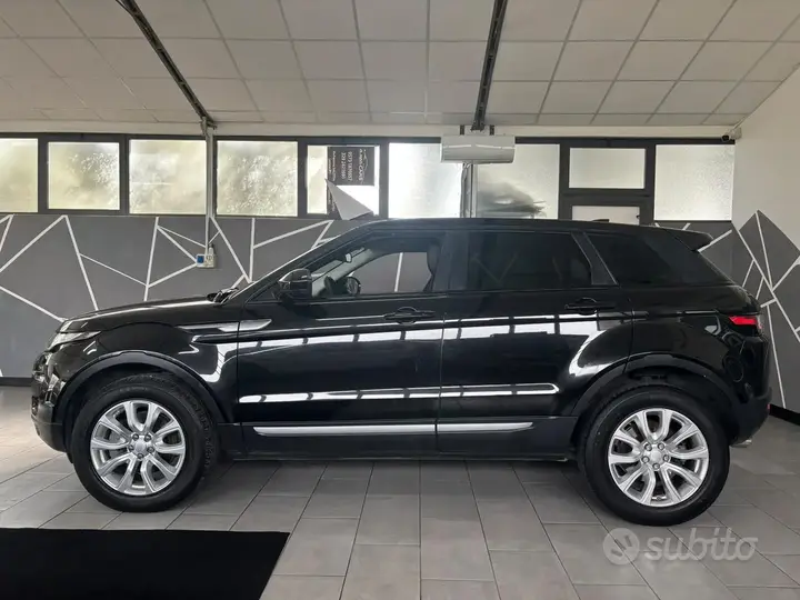 Land Rover Range Rover Evoque 2018 photo 4