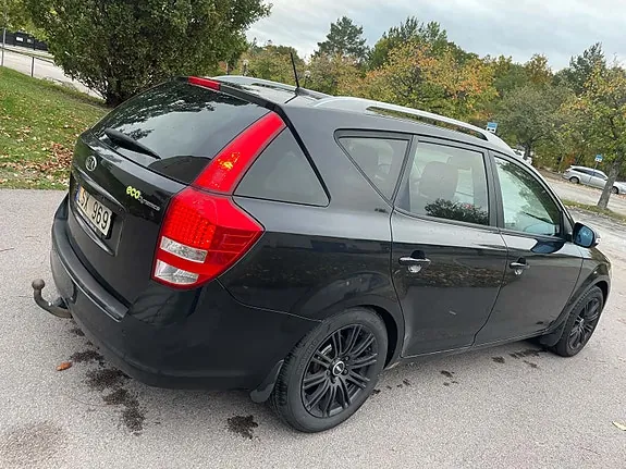 Kia Ceed 2012 photo 4
