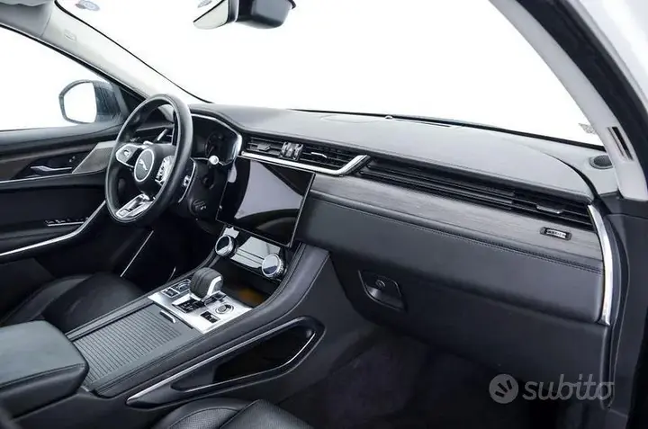 Jaguar F-Pace 2021 photo 3