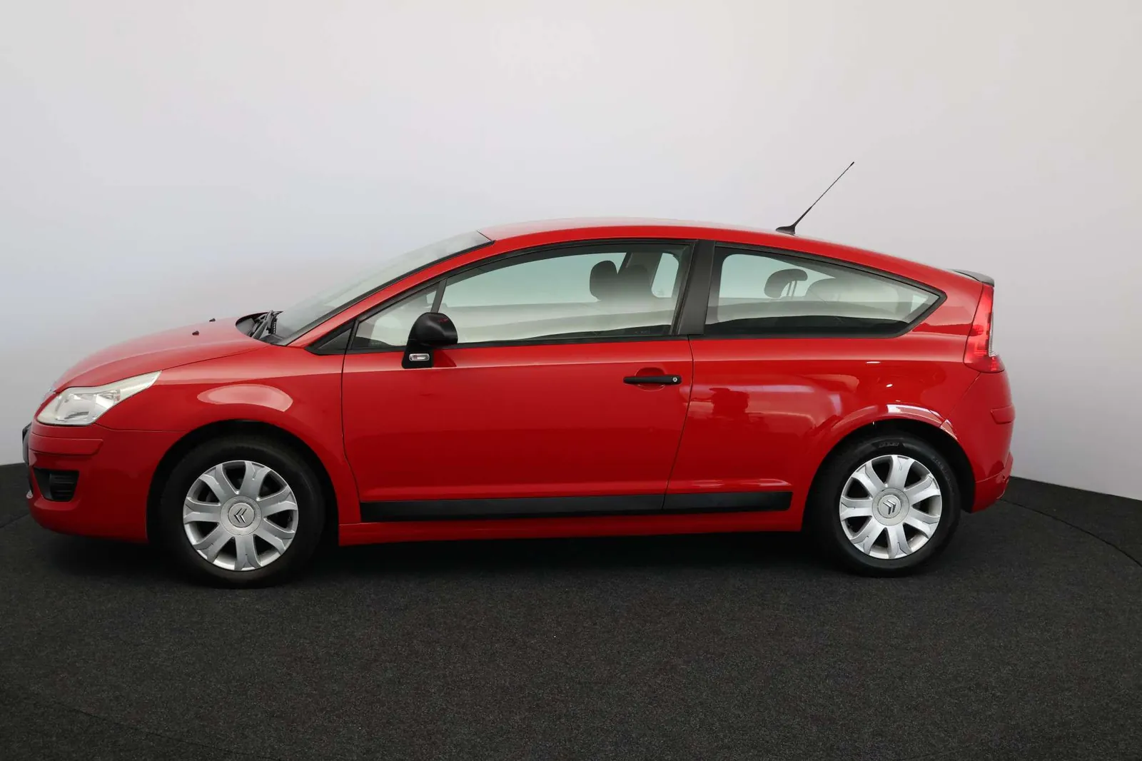 Citroen C4 Coupé 2009 photo 4