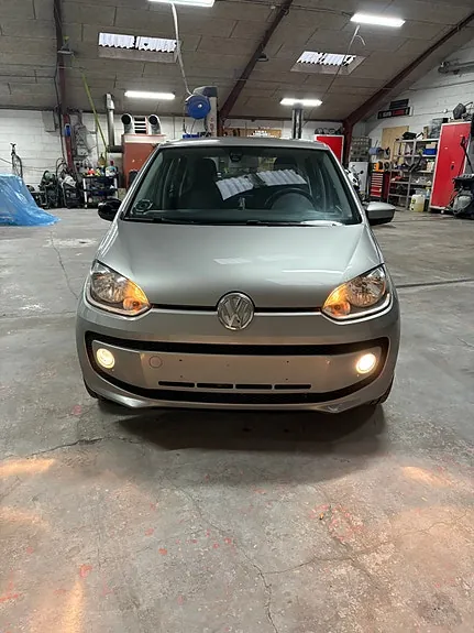 Volkswagen Up 2014 photo 2