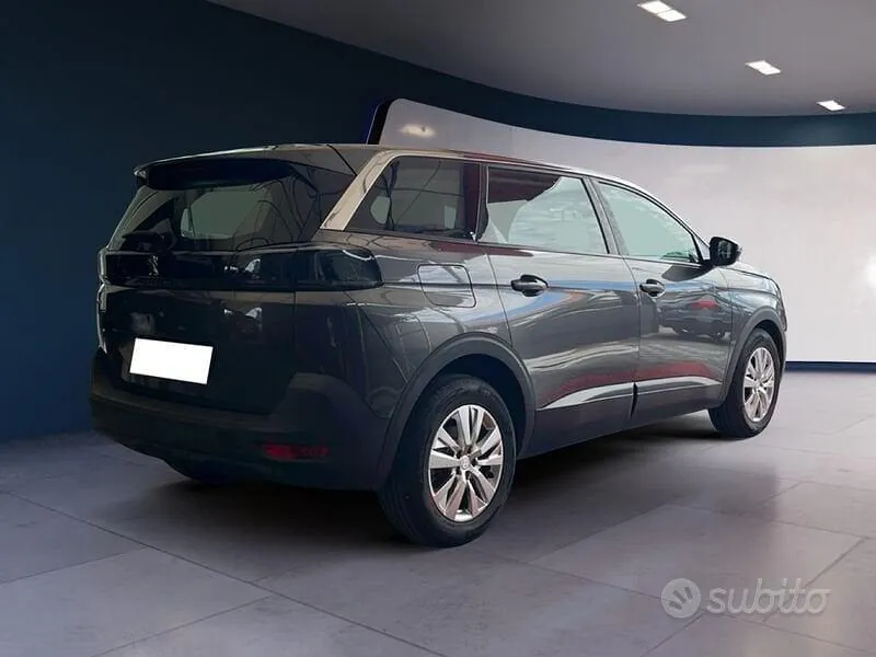 Peugeot 5008 2021 photo 4
