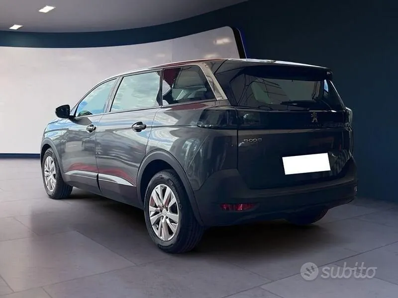 Peugeot 5008 2021 photo 5