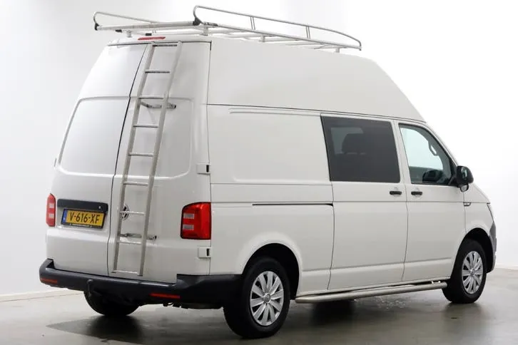 Volkswagen Transporter 2019 photo 2