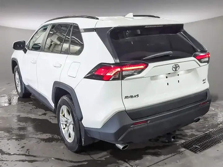 Toyota Rav4 2021 photo 4