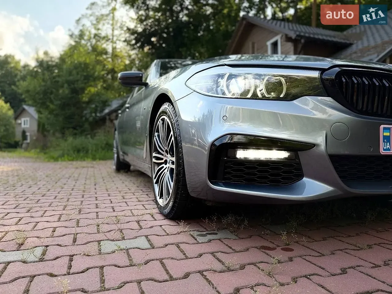 BMW 5 Series 2020 photo 3
