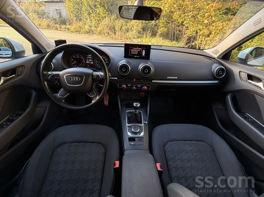 Audi A3 2016 photo 2
