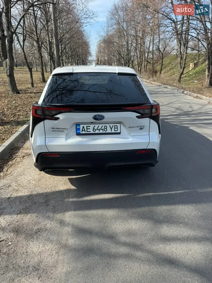 Subaru Solterra 2023 photo 2