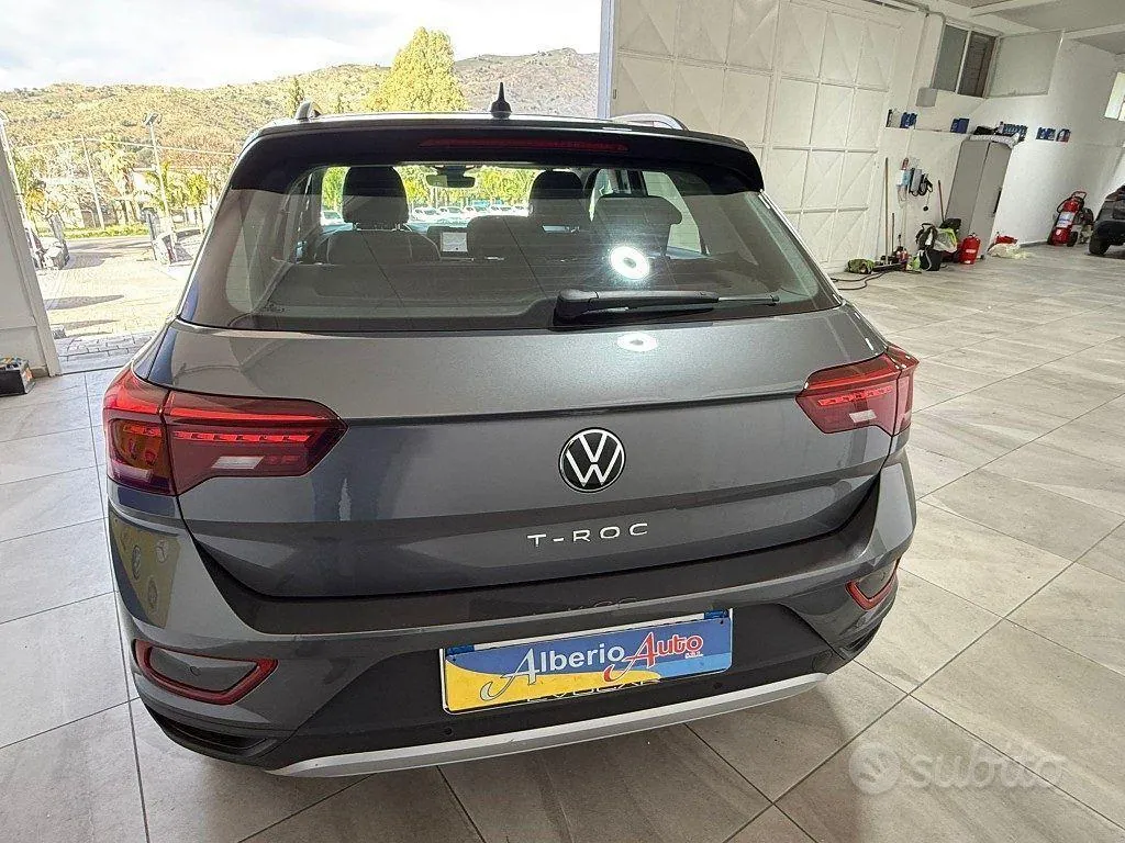 Volkswagen T-Roc 2023 photo 4