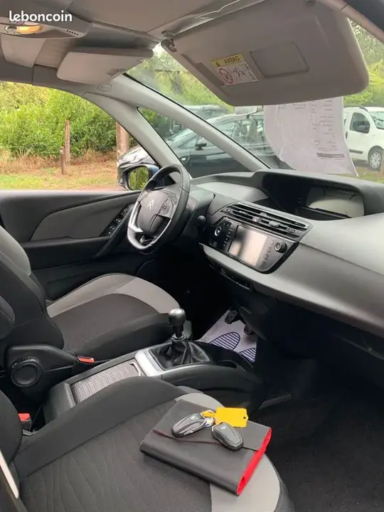 Citroen C4 Picasso 2015 photo 2