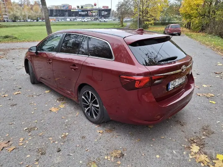 Toyota Avensis 2019 photo 2