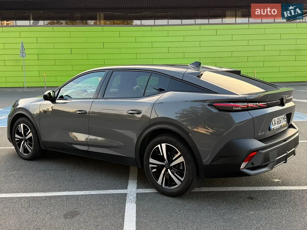Peugeot 408