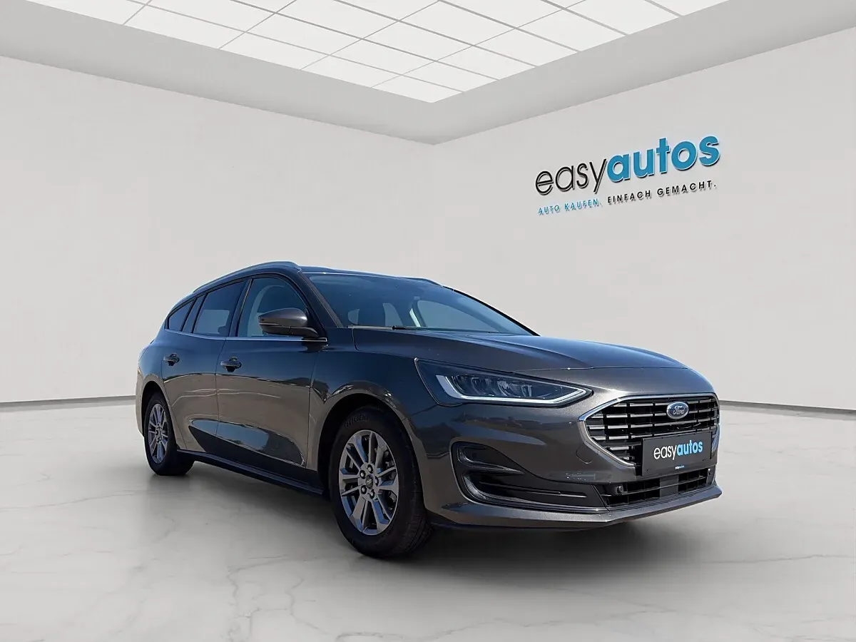 Ford Focus 2023 photo 3