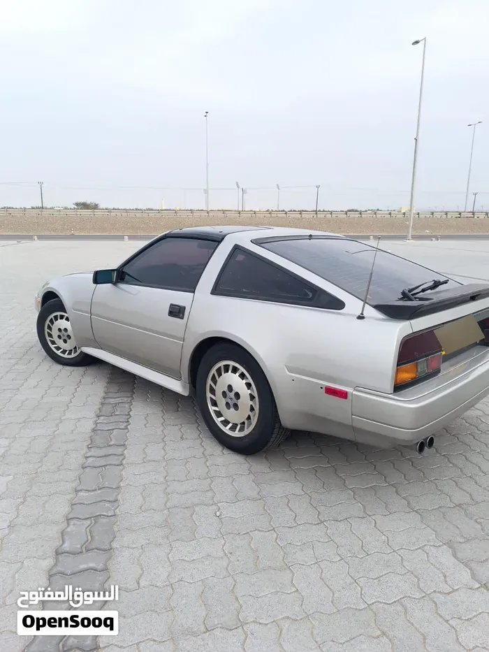 Nissan Z 1986 photo 2