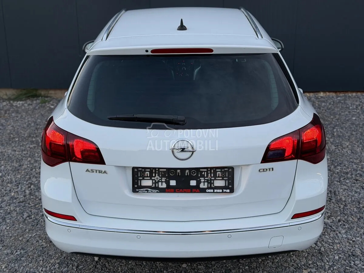 Opel Astra J 2015 photo 5