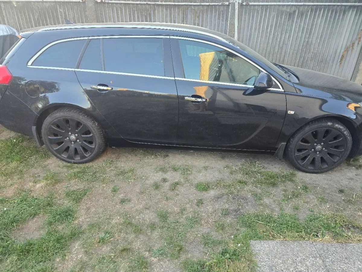 Opel Insignia 2011 photo 2