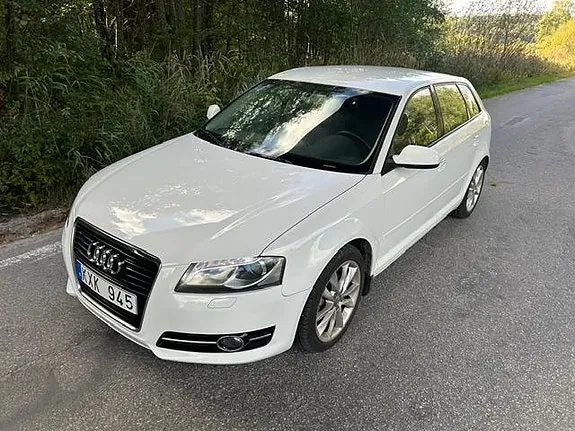 Audi A3 2011 photo 5