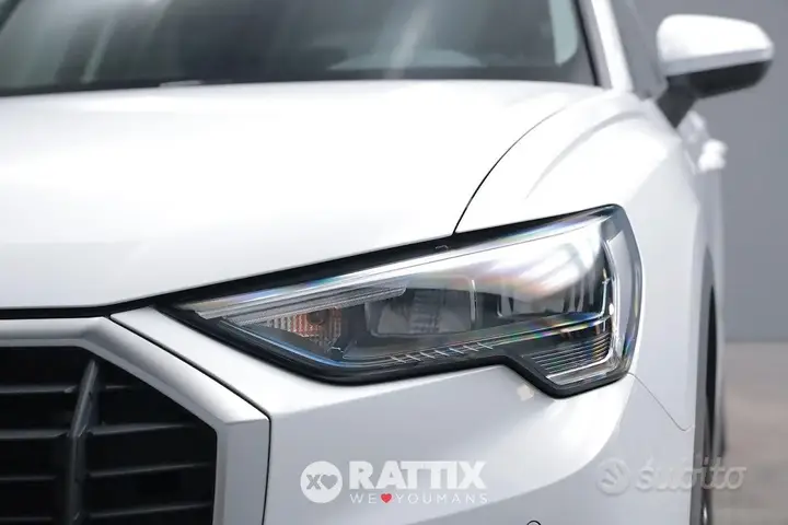Audi Q3 2022 photo 3