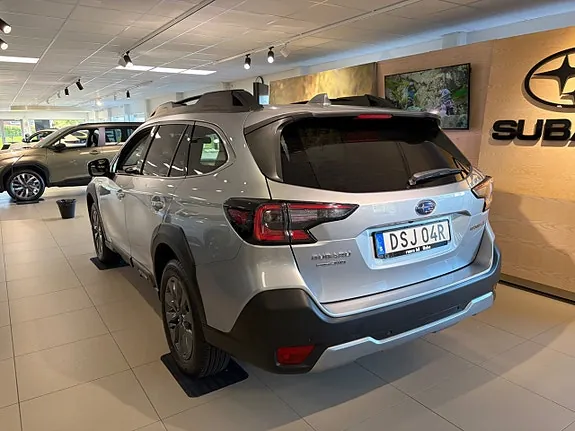 Subaru Outback 2025 photo 3