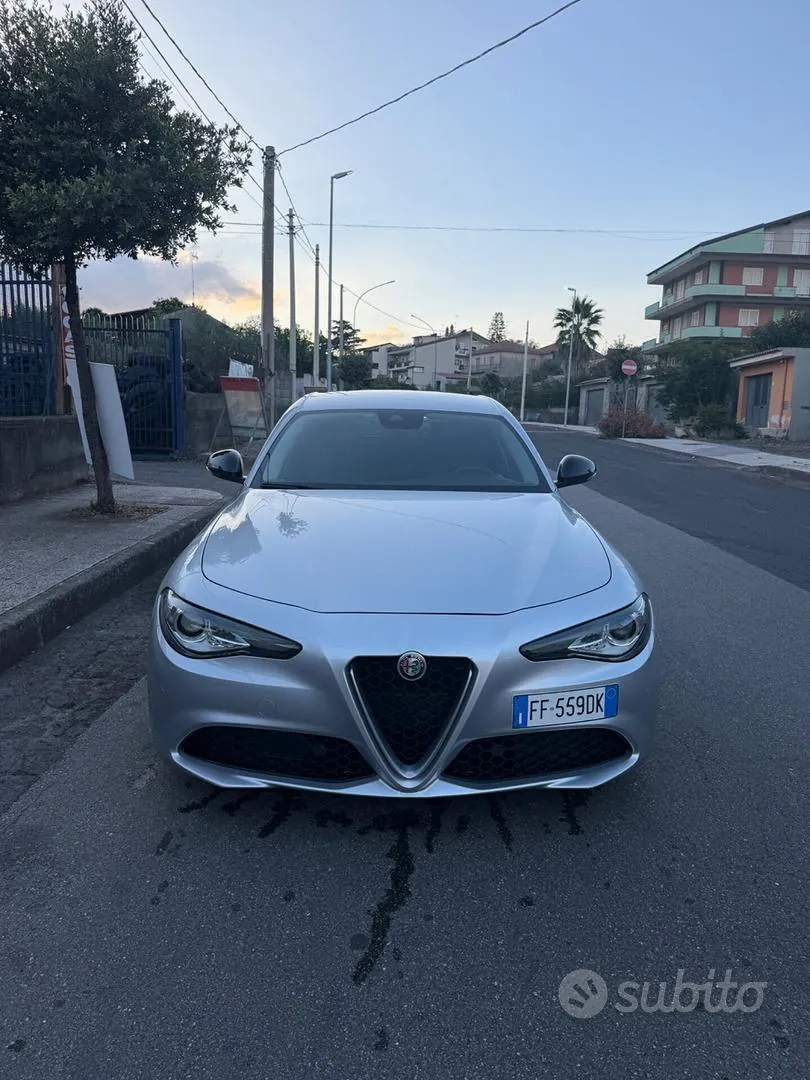 Alfa Romeo Giulia 2016 photo 2