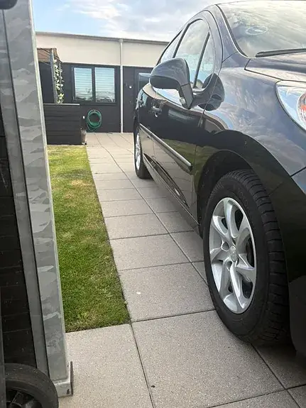 Peugeot 207 2008 photo 3
