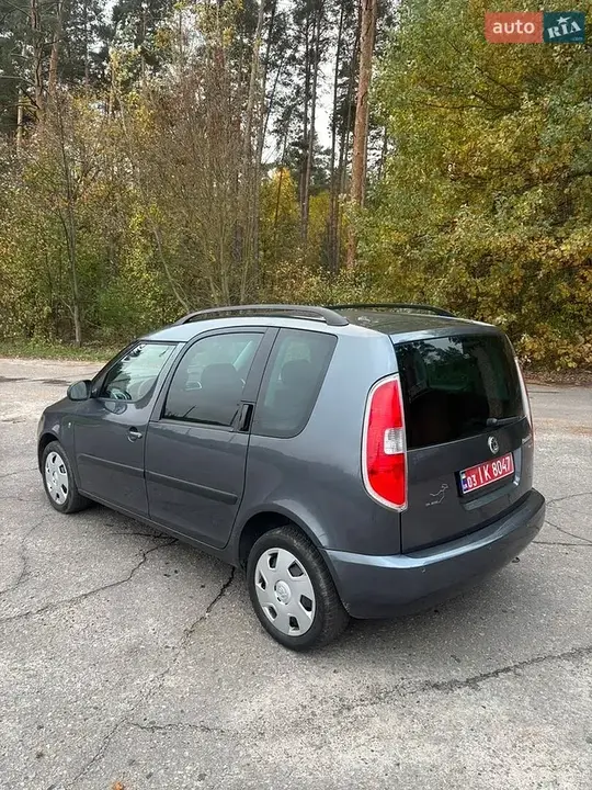 Skoda Roomster 2009 photo 2