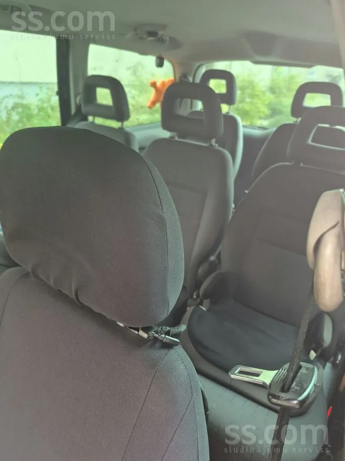 Seat Alhambra 2005 photo 5