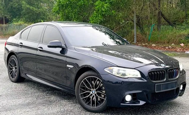 BMW 528I