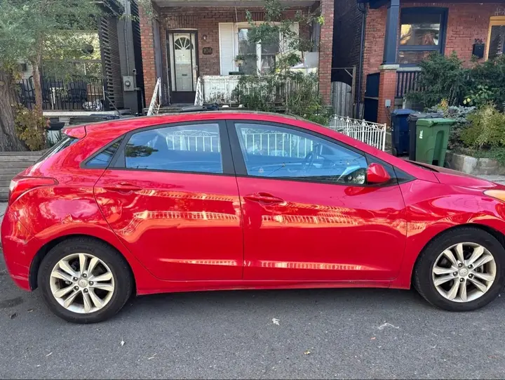 Hyundai Elantra 2013 photo 2