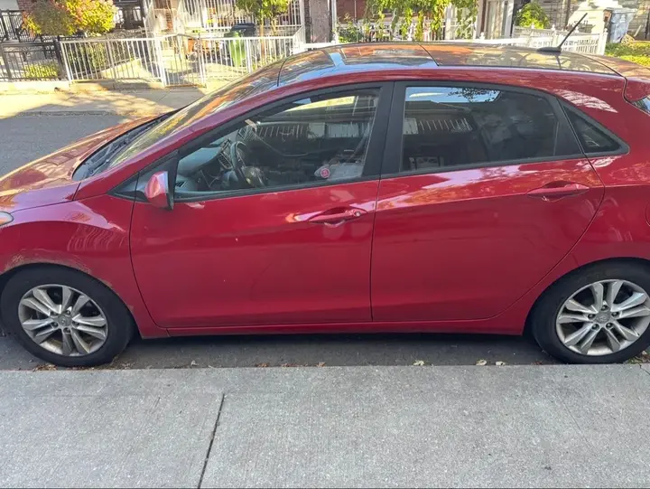 Hyundai Elantra 2013 photo 4