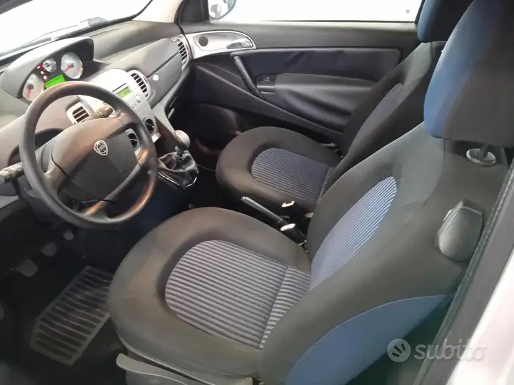 Lancia Ypsilon 2007 photo 4