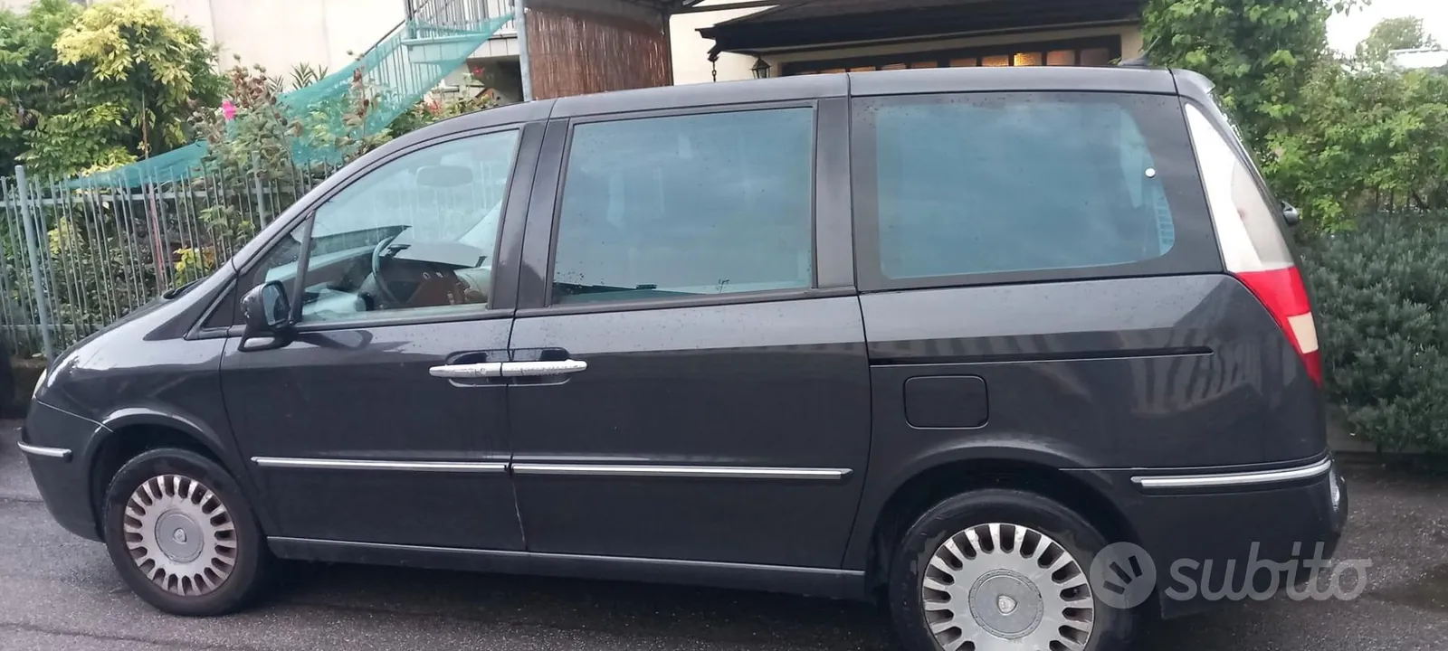 Lancia Phedra 2003 photo 2