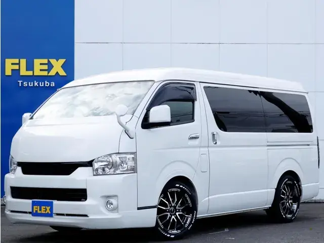 Toyota Hiace 2021 photo 2